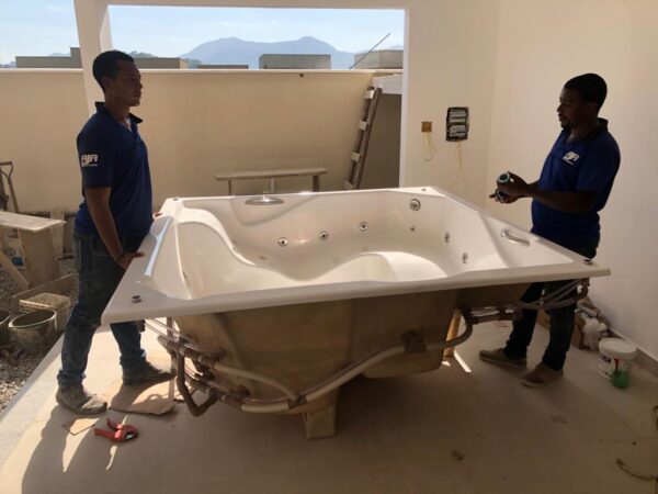 SPA com sombra para 5 pessoas - Imagem 5